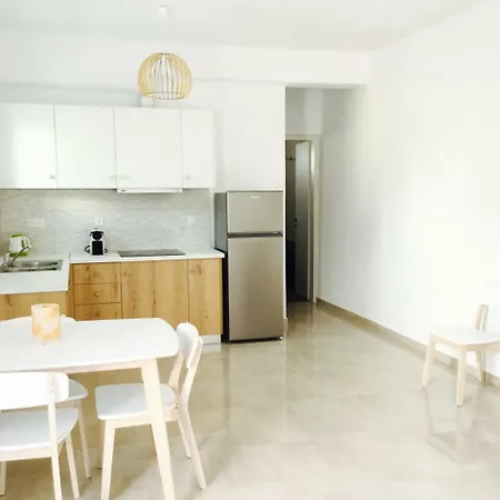 Eleftheria Luxury Apartment *